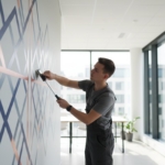 Kleebiste valmistamine Tallinnas: Teie täielik juhend 2026. aastaks